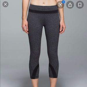 Lulu Lemon Run Inspire crop- herringbone color